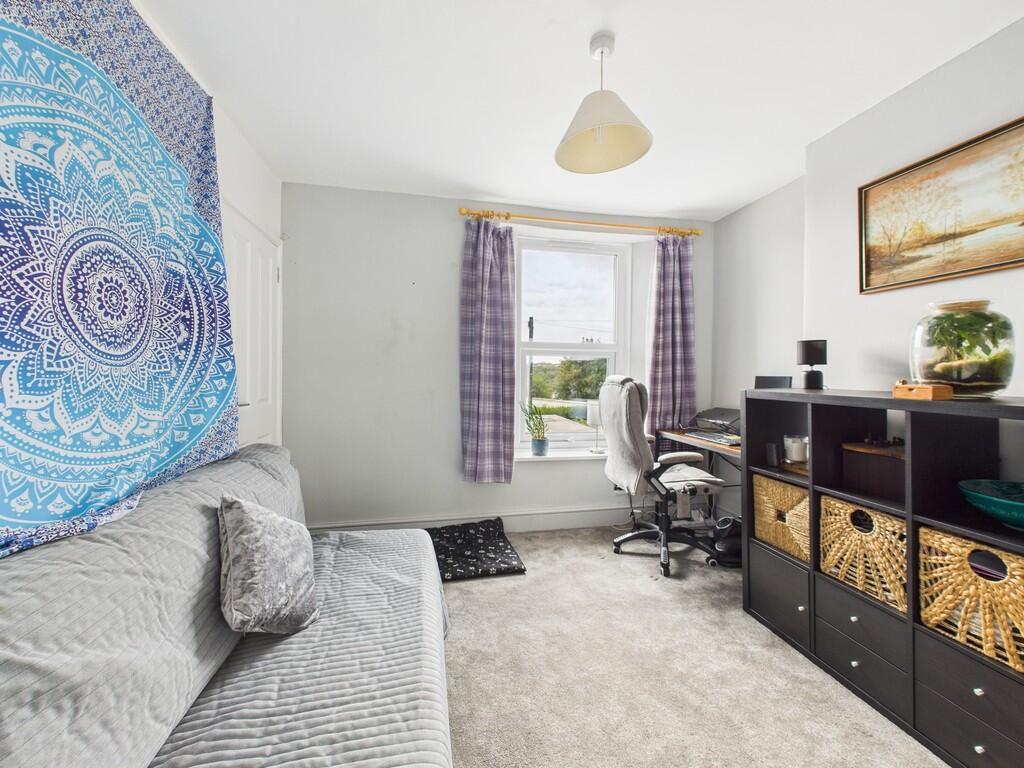 CAM03974G0-PR0199...