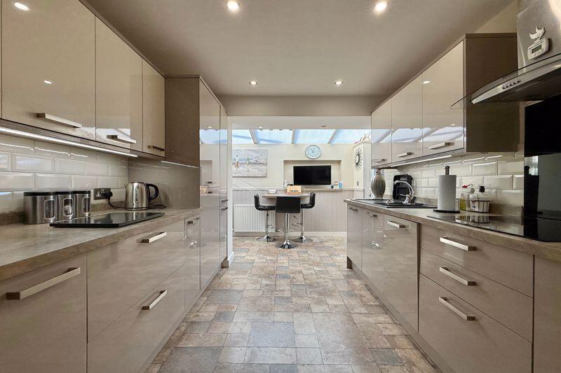 Re-styled Kitchen/Breakfast