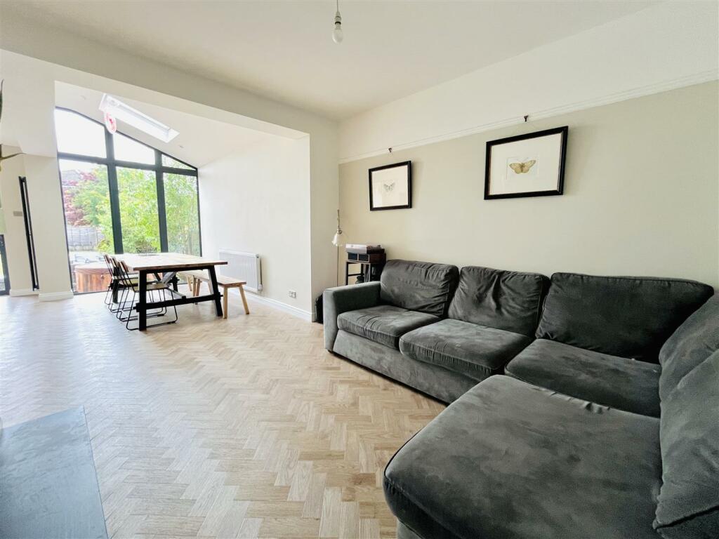 Living and Dining Area