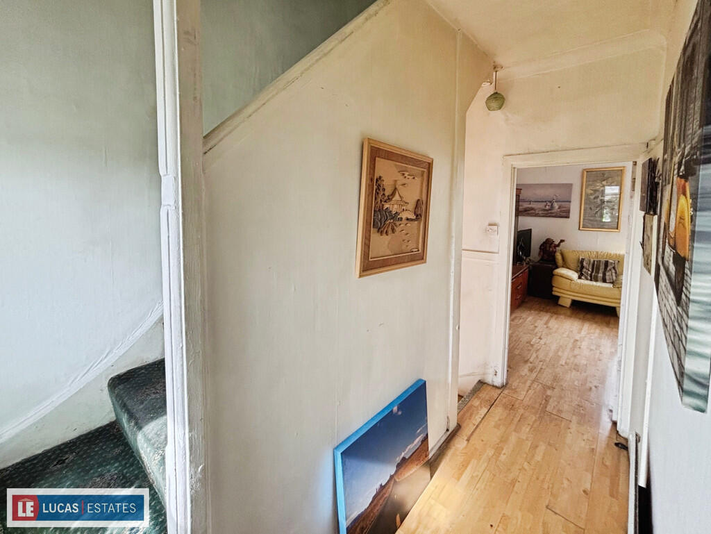 753eb9e9-image_pi...