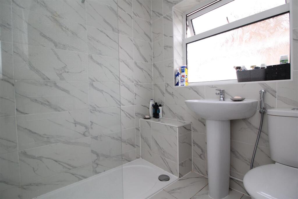 shower room.JPG