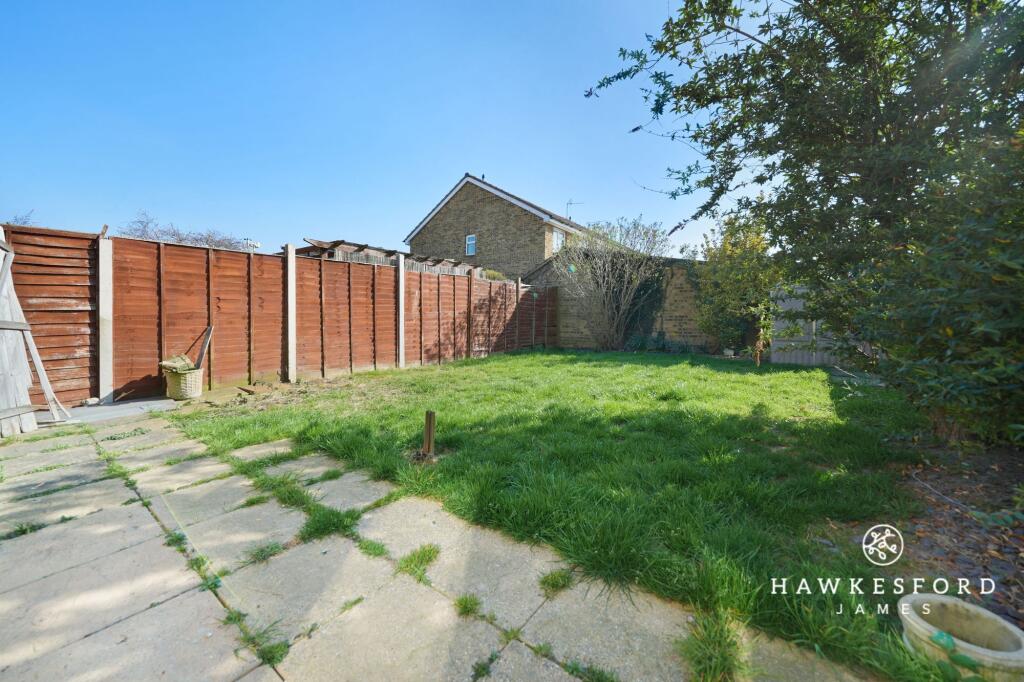 Hambrook Walk, Sittingbourne - Garden