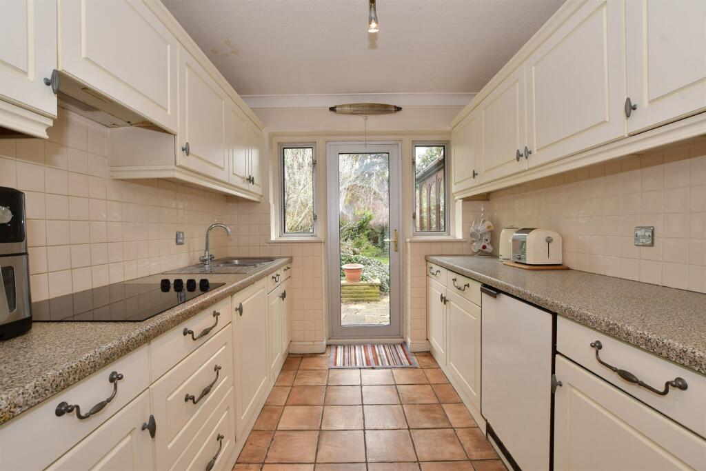 Kitchen *