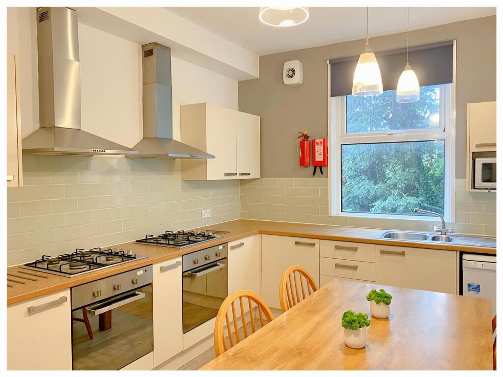 33 Hoole Road, Broomhill