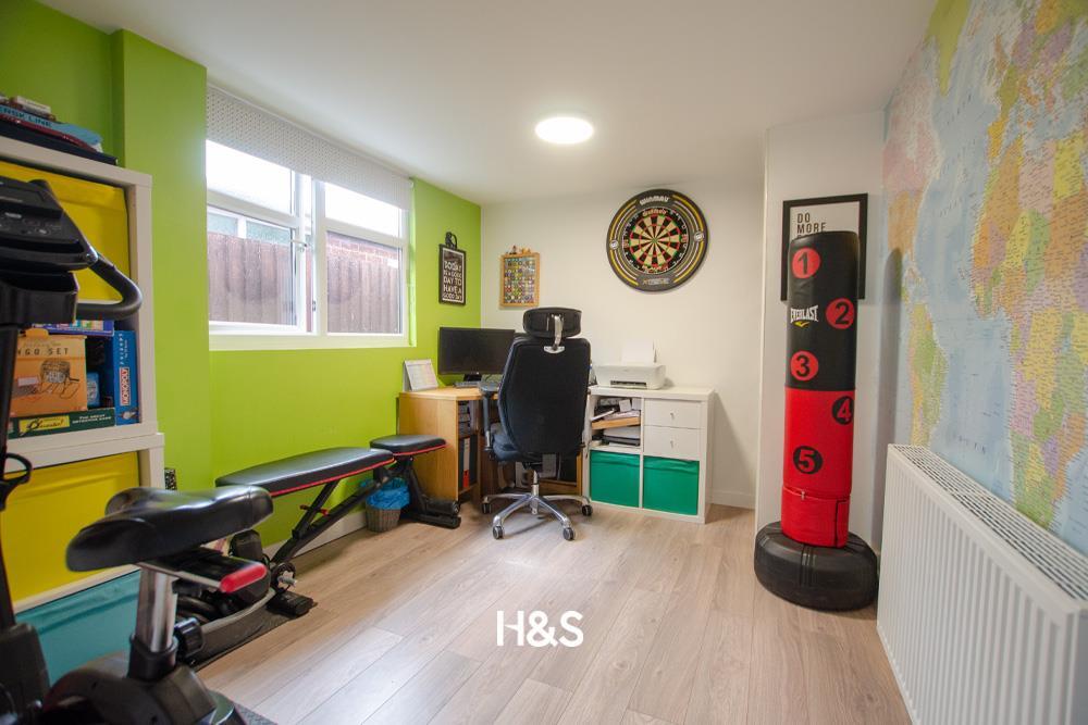 60 swanswell - officec.jpg