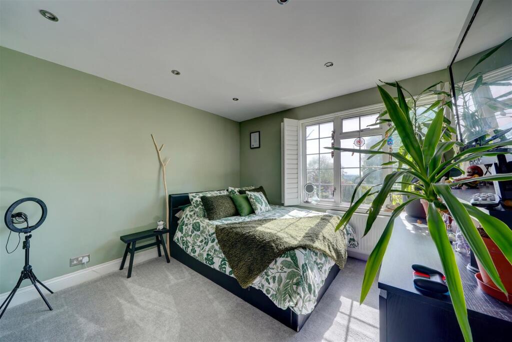 7 The Avenue (14).jpg