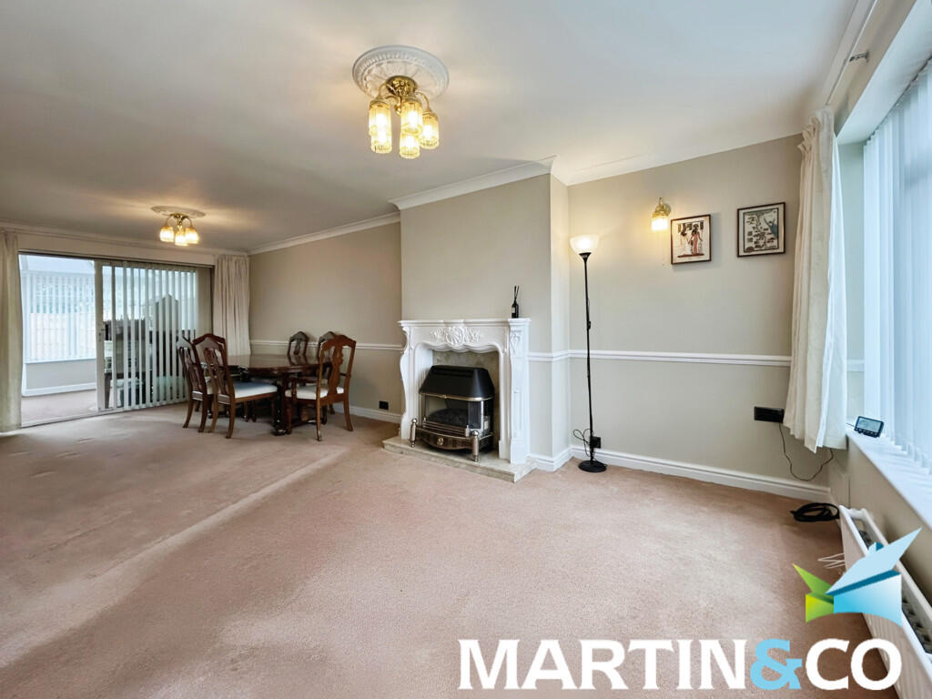 2c327c48-IMG-2025...