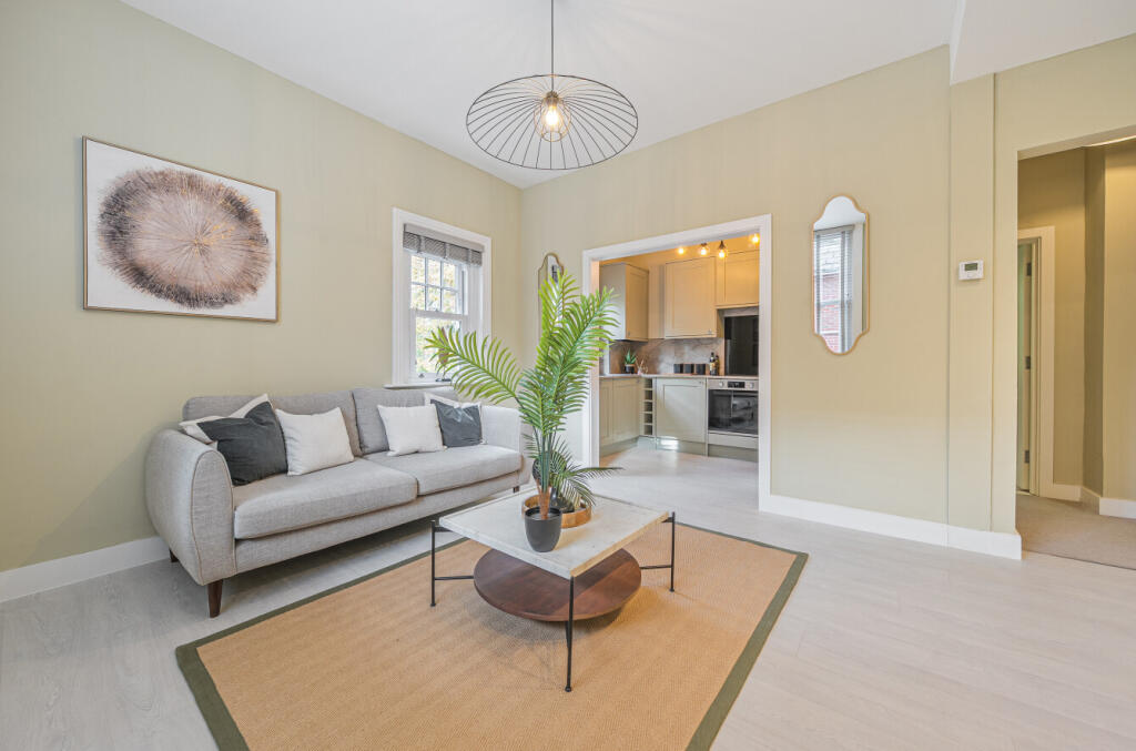 1365762-15-68e7d1...