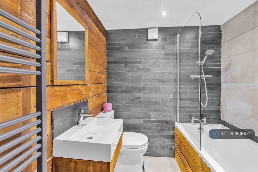 Bathroom With Shower/Bath Toilet 