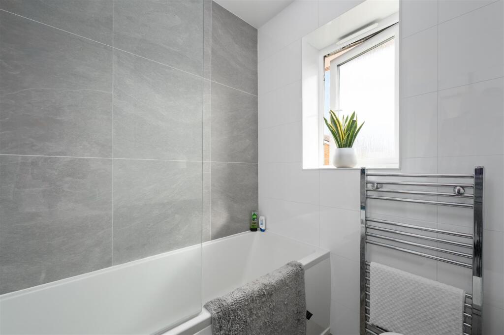 16DundonnellWay021.JPG