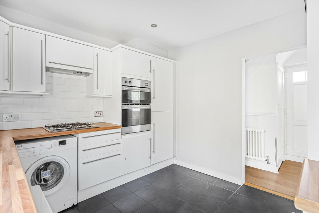 Kitchen (2)