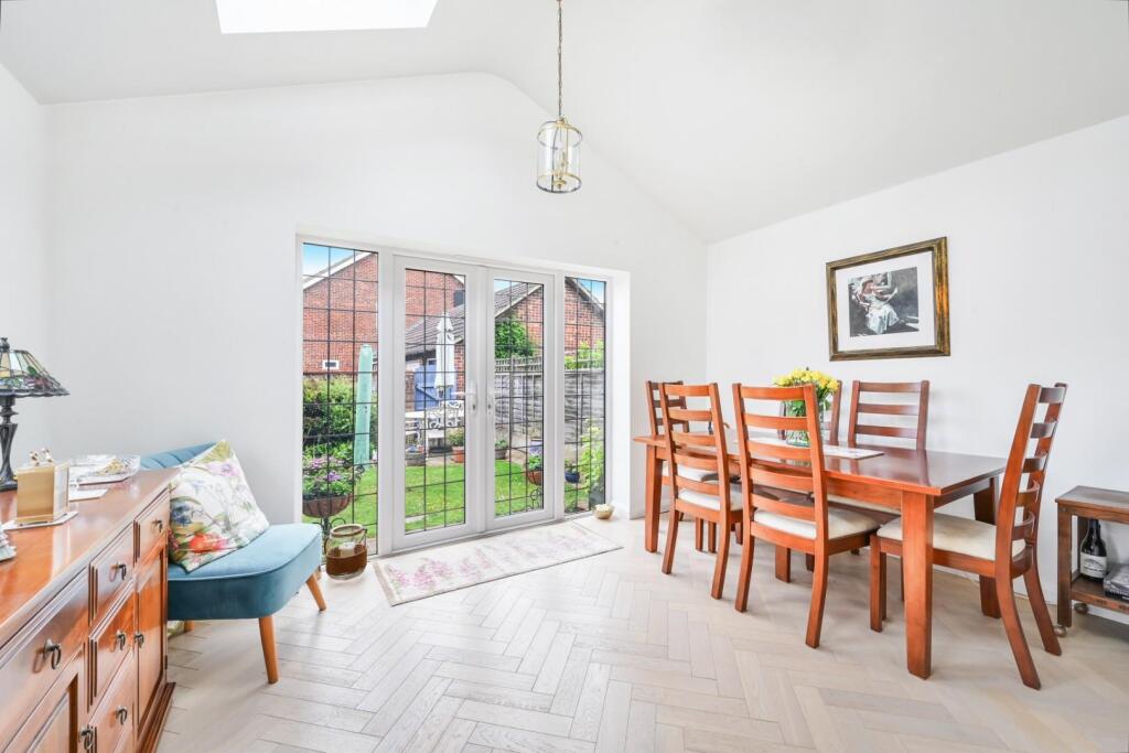 CARDINAL CLOSE (6).jpg