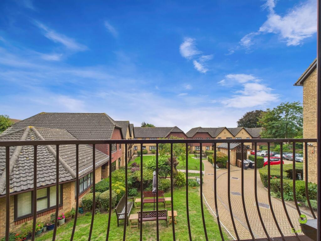 CAM02615G0-PR0116-STILL008