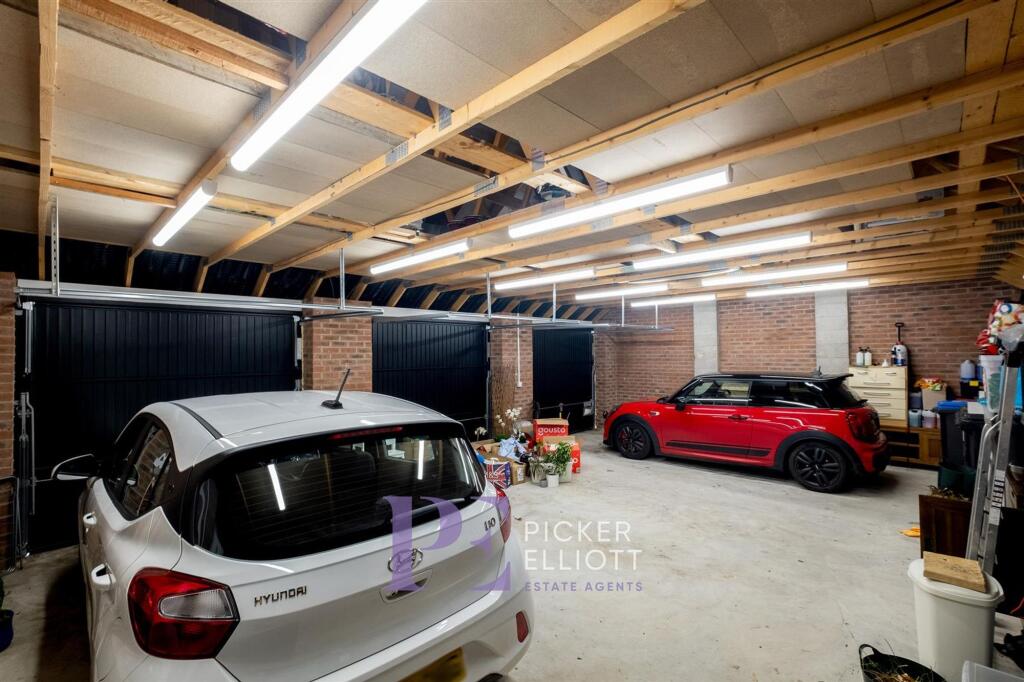 Triple Garage