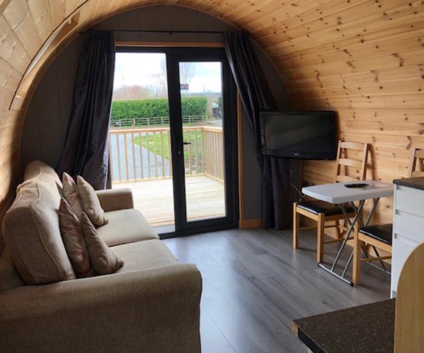 Internal 4 Lodge 3.jpg