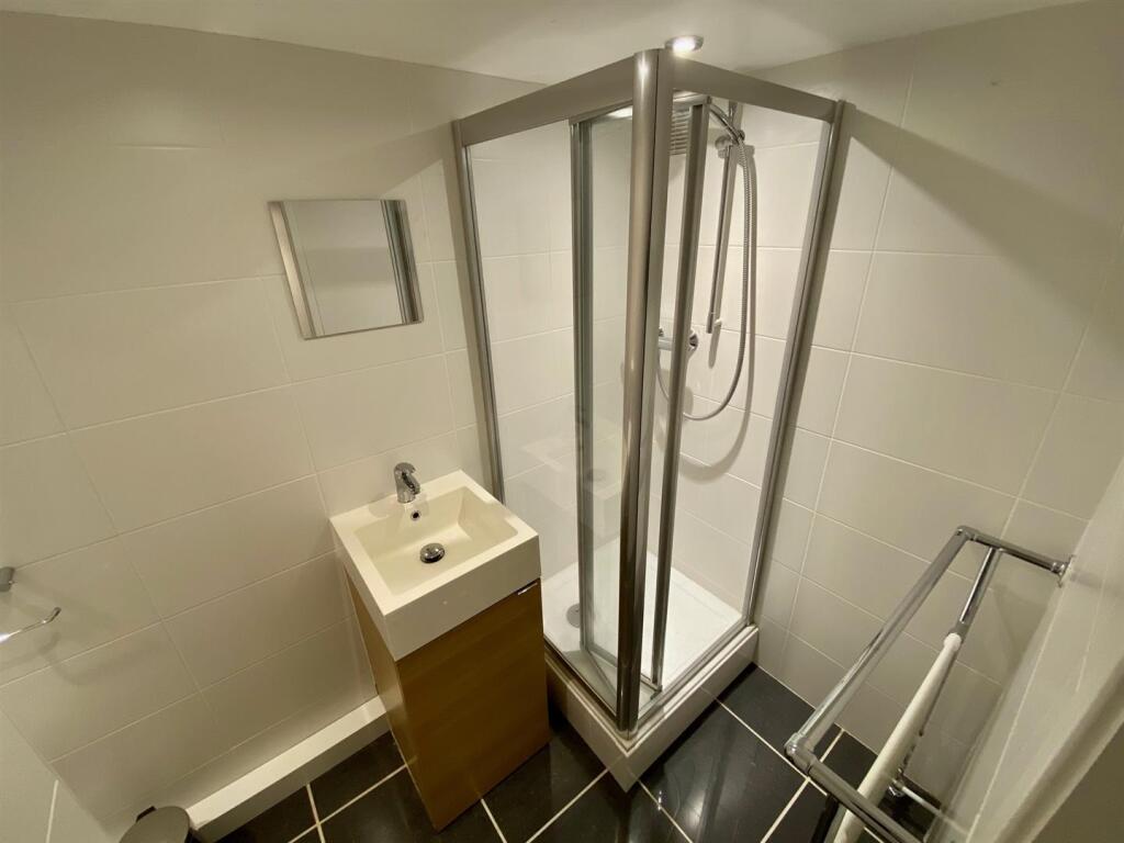 Shower.jpg