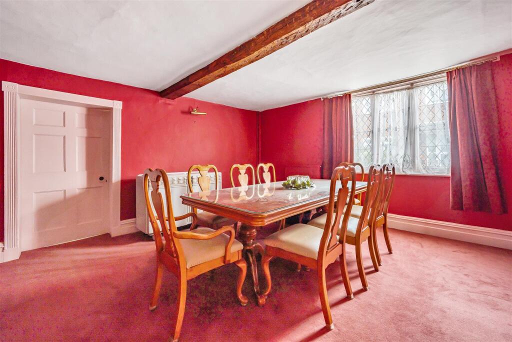 The White House, Ullesthorpe