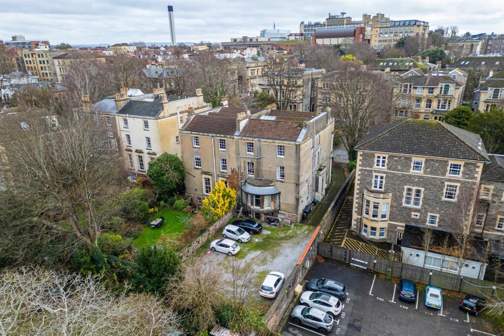 Flat 4, 21 Tyndalls Park Road, Clifton, Bristol BS