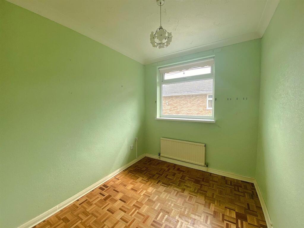 21 Lychgates Close - Bed3.jpg