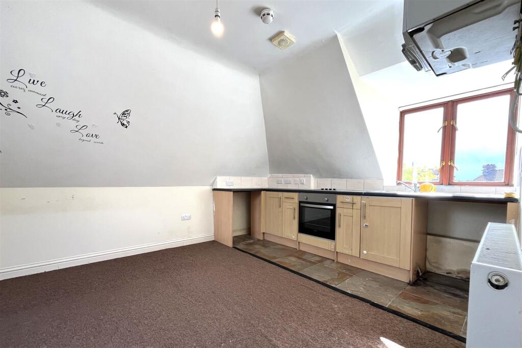 27 Rock House, Bethel Road St George, Bristol, BS5