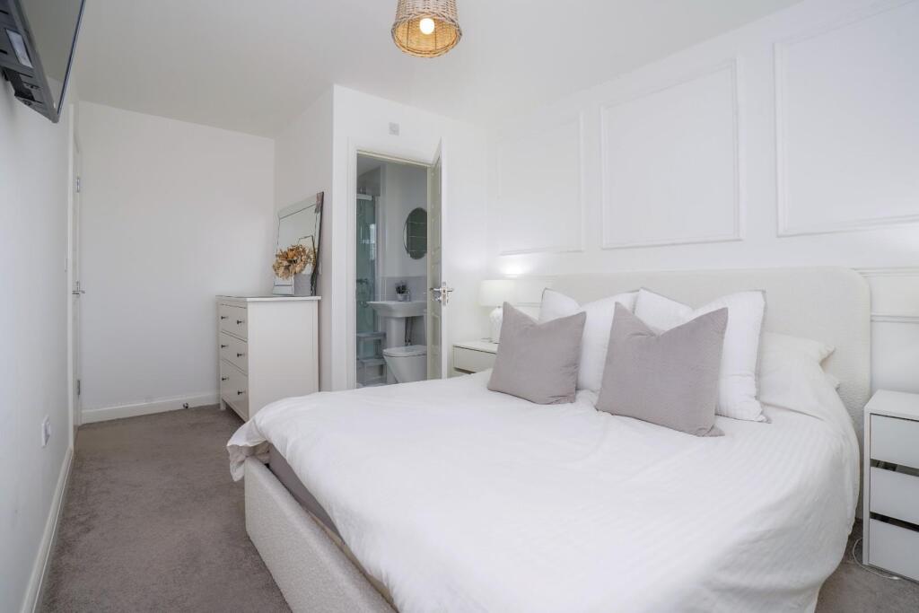 9 Waddington Drive, Snaith, DN14 9FA_DSC00848.jpg