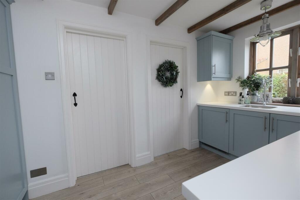 38 Middle Road, Kingswood, Bristol BS15 4XH House 