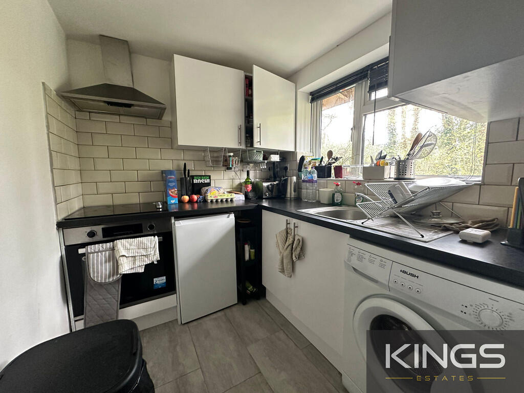 44b Burgess Rd (3...