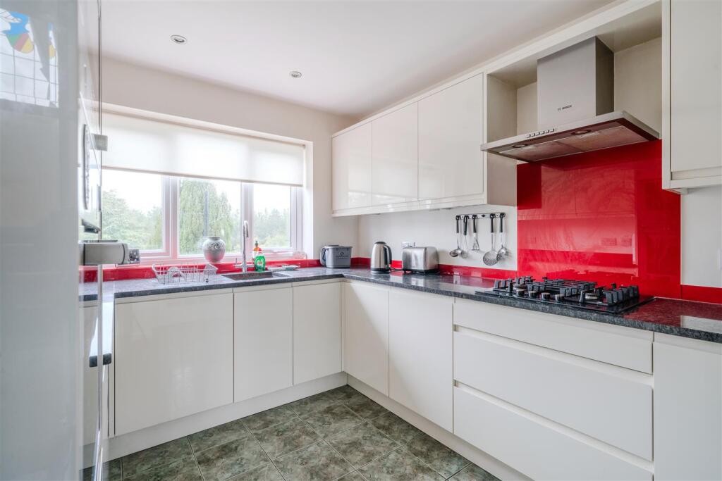 Kitchen-3.jpg