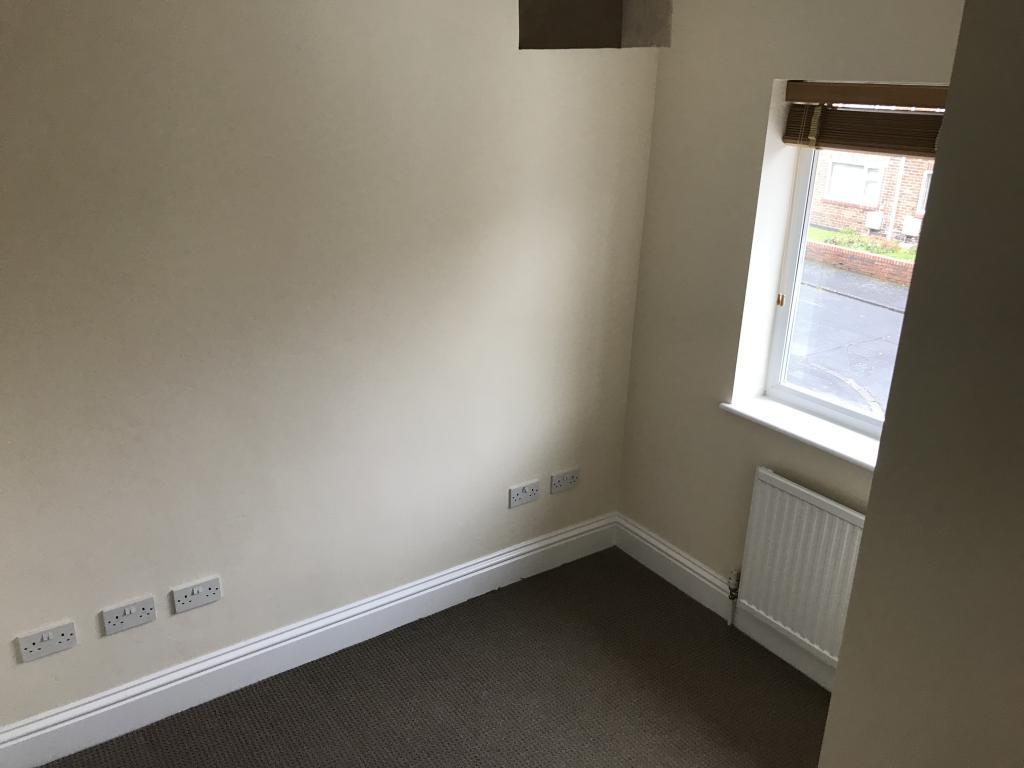 Small front bedroom