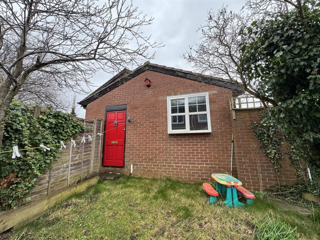 IMG_3930 (Large).JPG