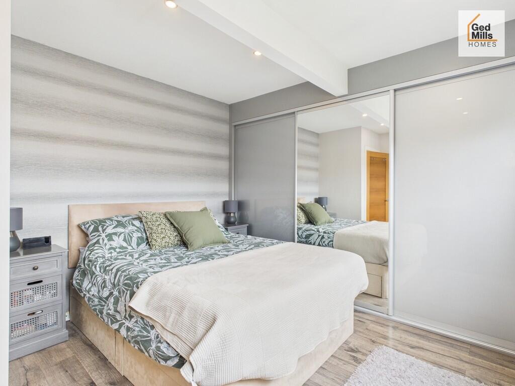 CAM04261G0-PR0089...