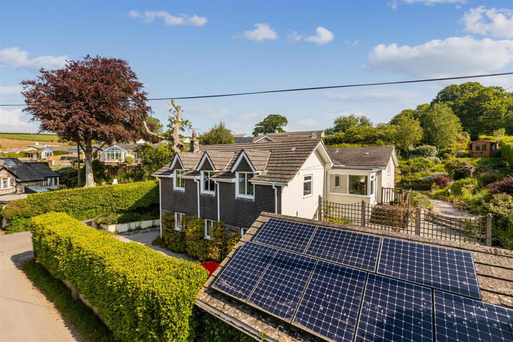 A18 - Ashprington Externals, Greys - 240521.jpg