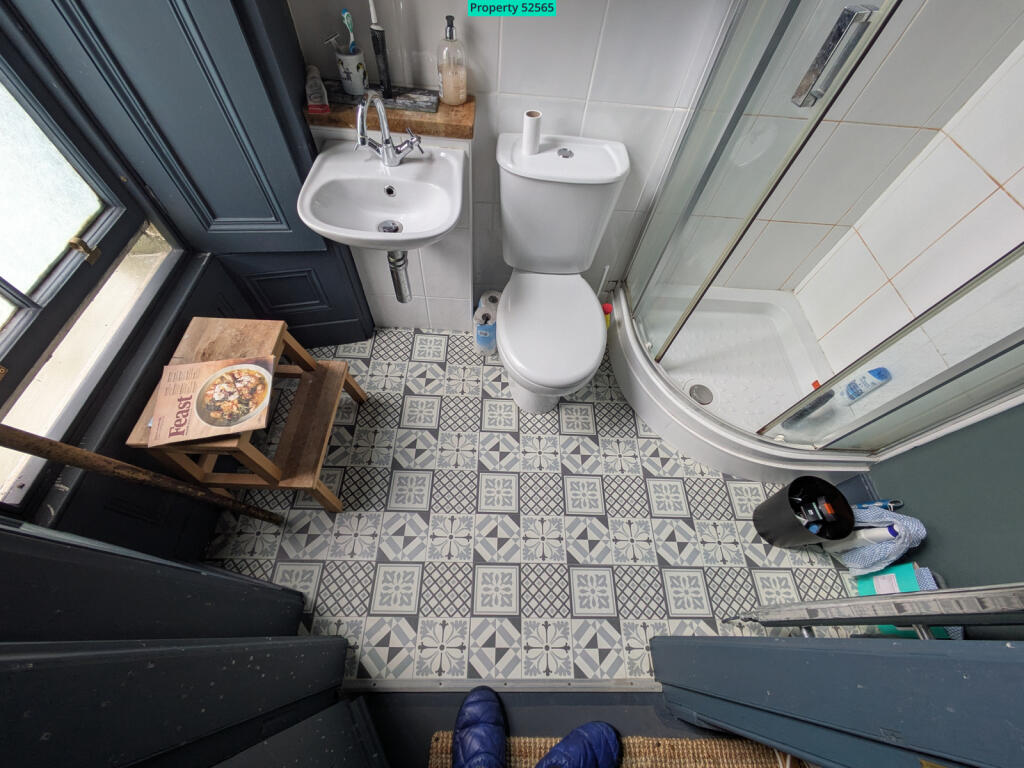 Ensuite blue