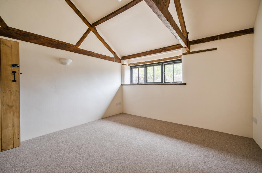 1365113-2-68f0f32...