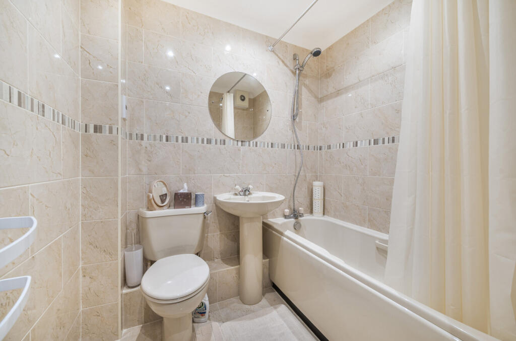 1346692-11-68b6c5...