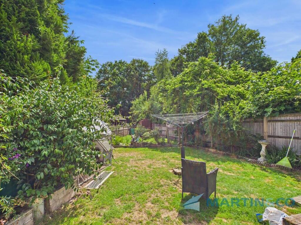 CAM02145G0-PR0069...