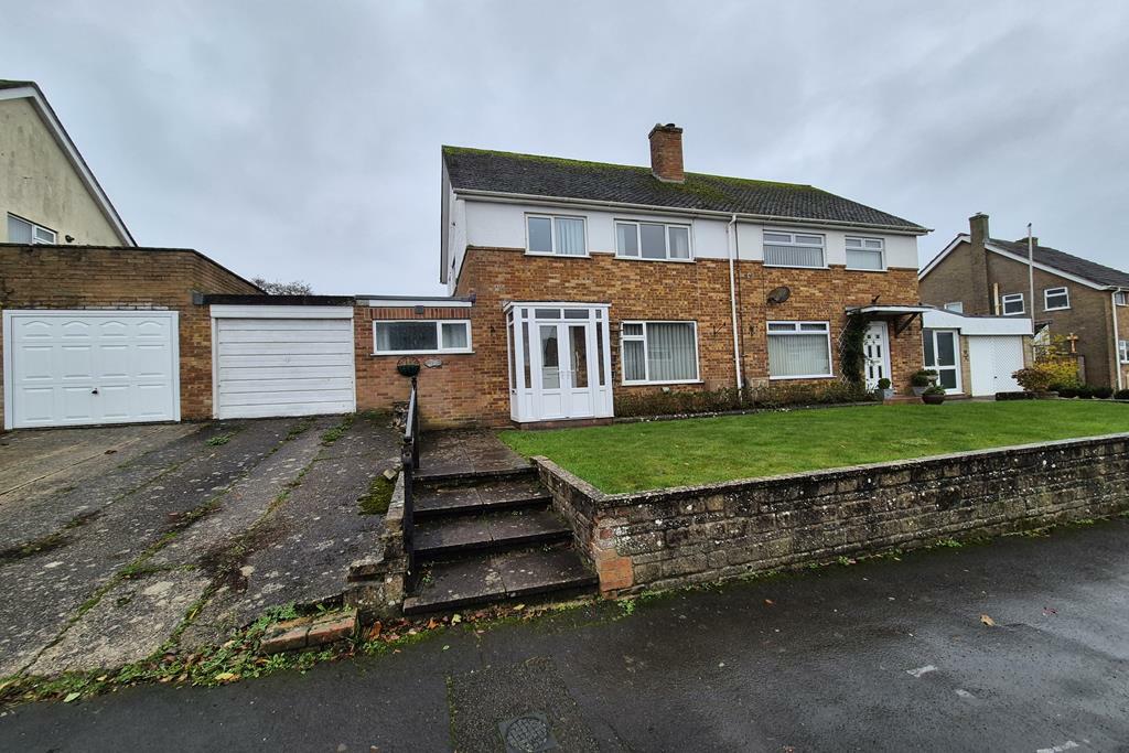 3 Bedroom Semi Detached for Sale