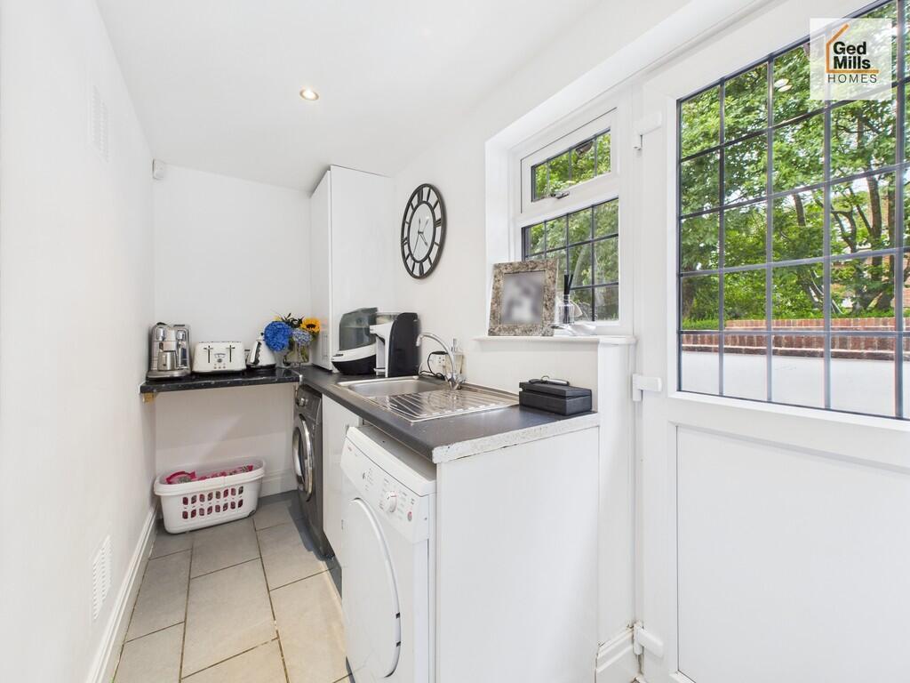 CAM04261G0-PR0080...