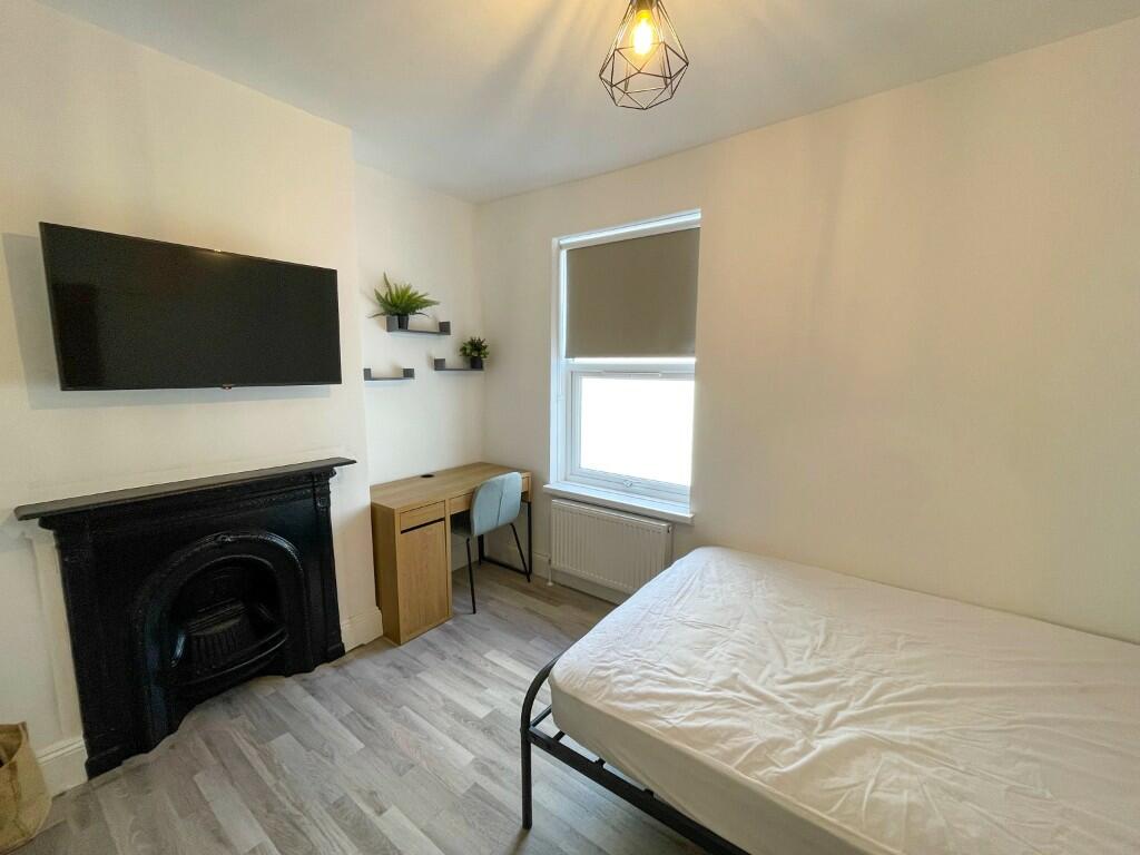 Room 4