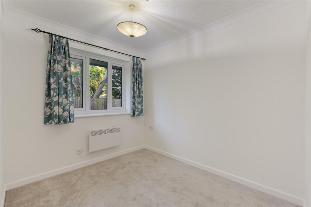 OAKMEAD GREEN (6).jpg