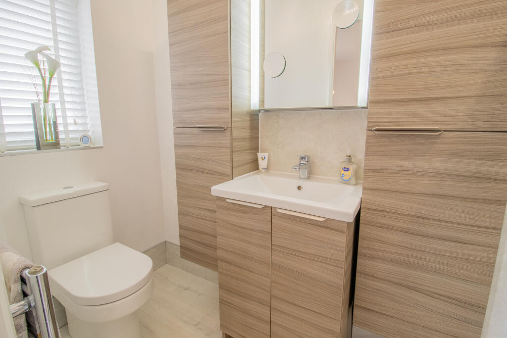 Ensuite