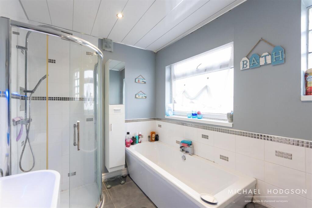 48, Belle Vue Park West-24.jpg