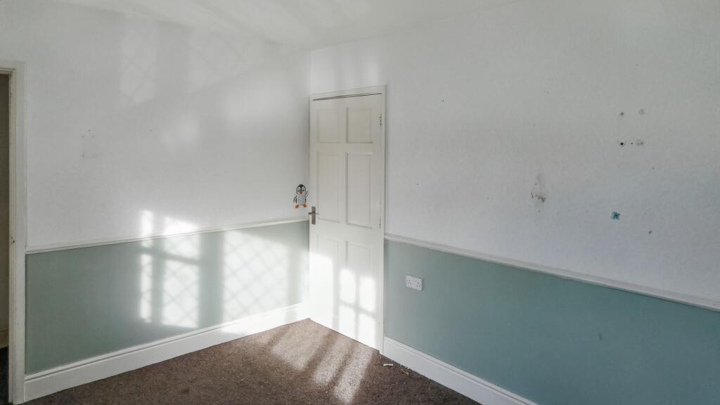 58 York Road, North Hull Estate, Hull, East Yorkshire, HU6 9RA