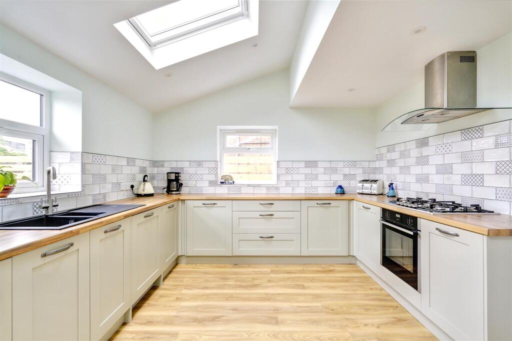 Living/Dining Kitchen