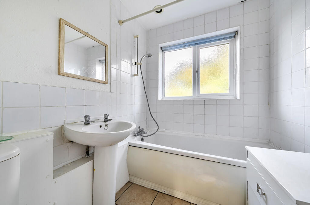 1359658-4-68dbf6b...