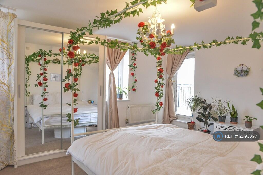 Ensuite Bedroom