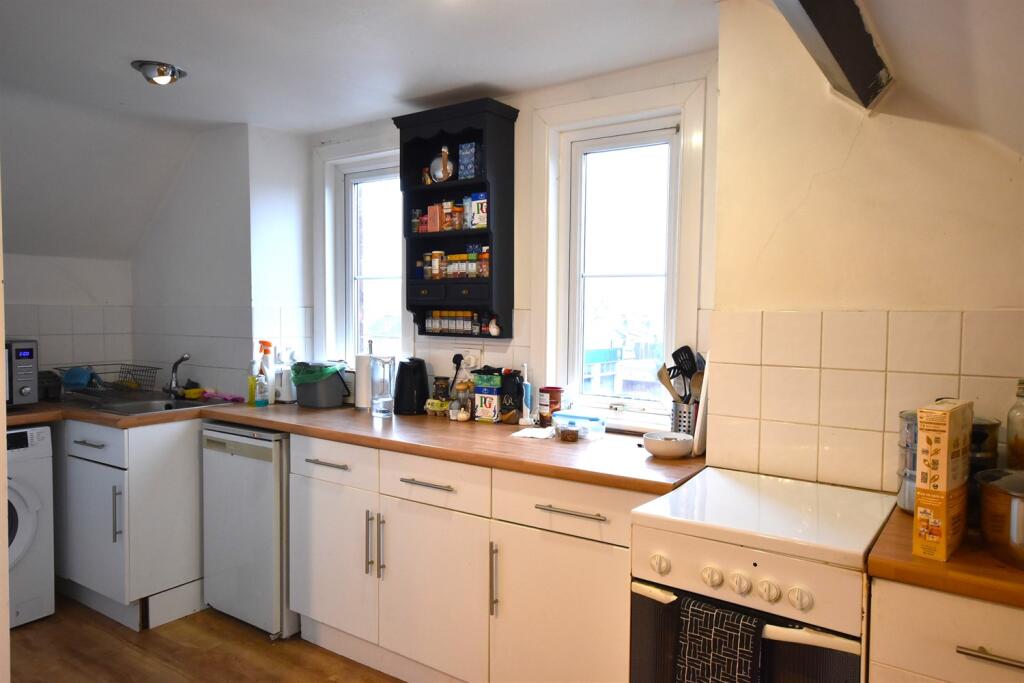 Kitchen/Breakfast Ro