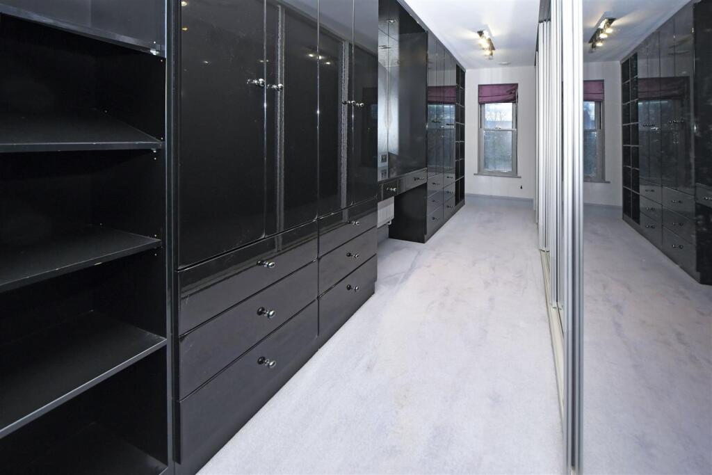 Master Dressing Room