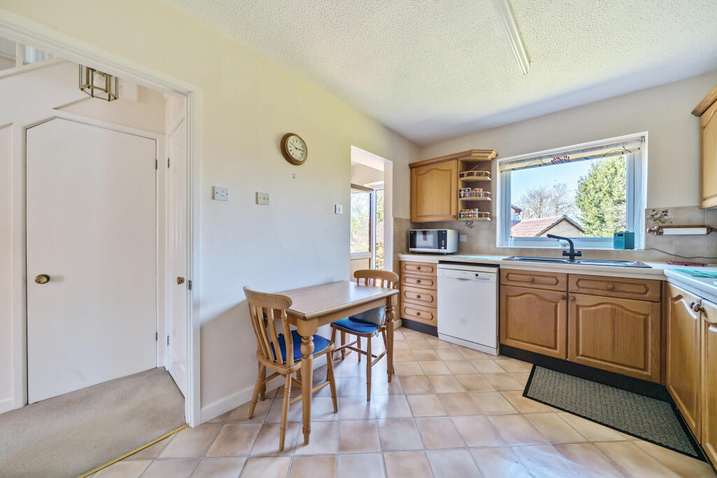 Kitchen / Breakfast Room