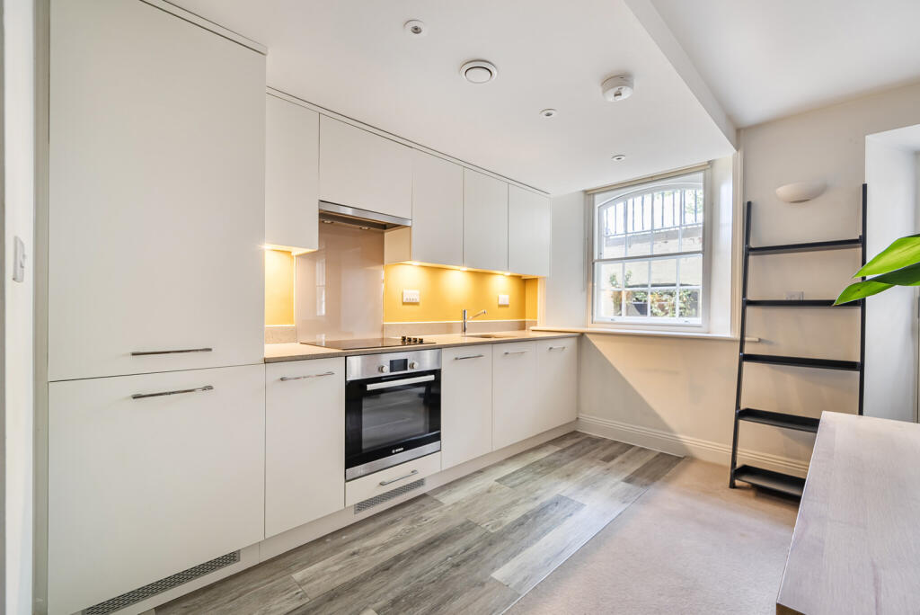 1324607-9-6877d2c...